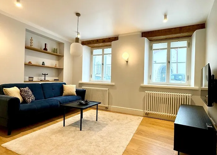Luxury Apartment In The Heart Of Old Town