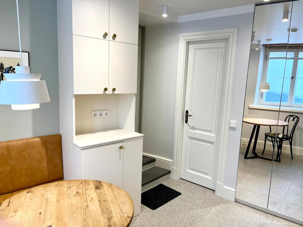 Luxury In The Heart Of Old Town Huoneisto