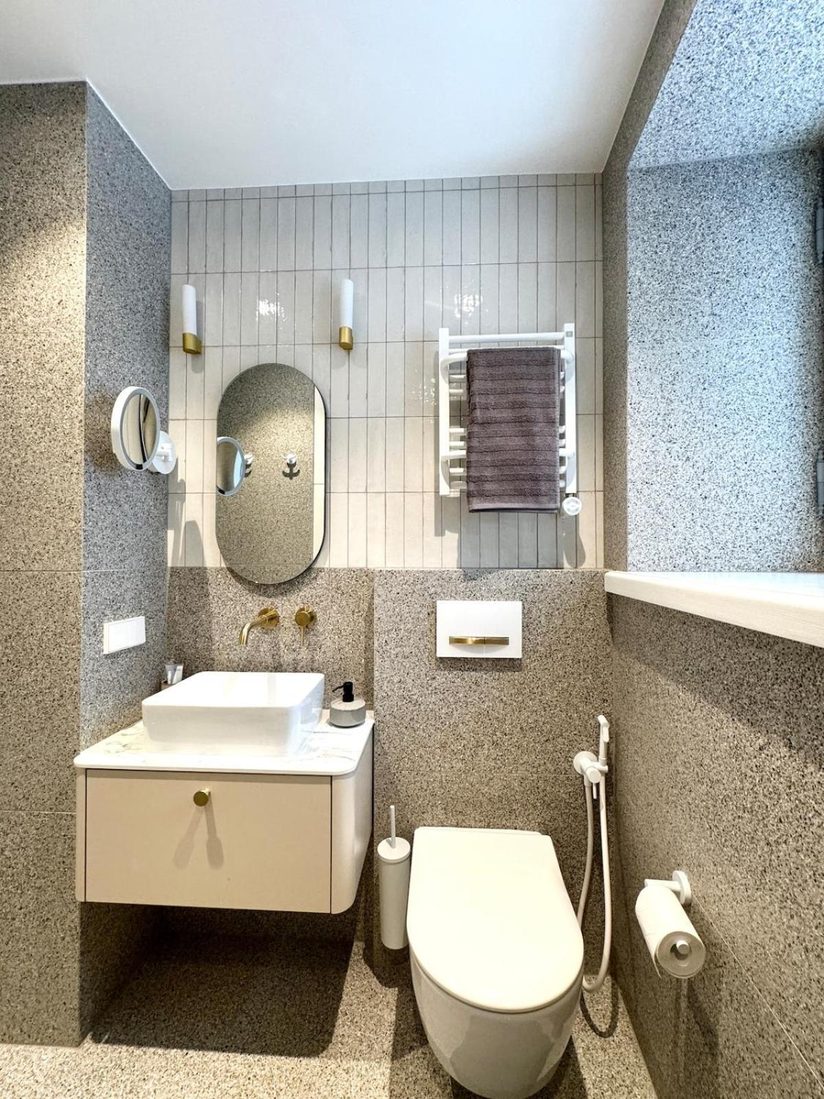 Luxury In The Heart Of Old Town Huoneisto